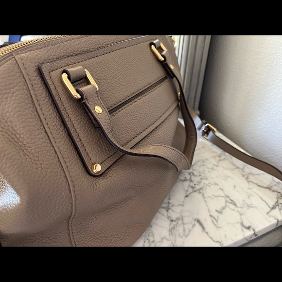 Michael Kors Gilmore satchel - Picture 3 of 6